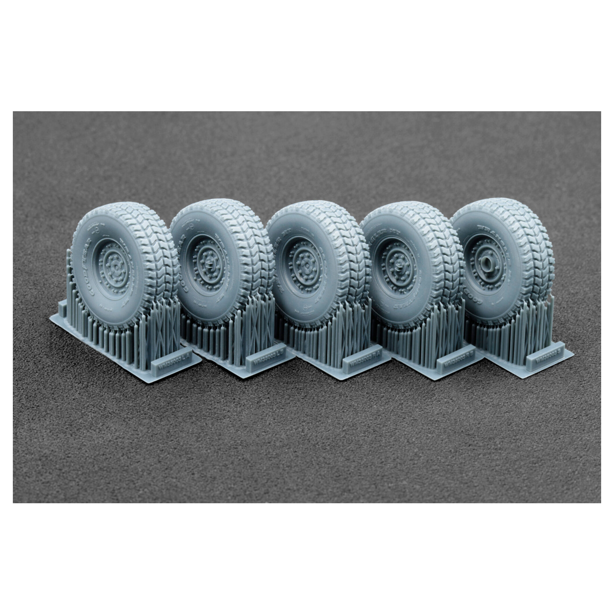 ak-interactive-hmmwv-mt-24-bolt-ordinary-wheel-set-1-35-ruote-per-modellismo image 2