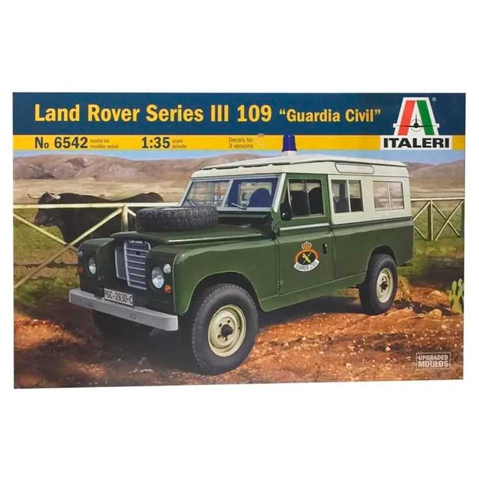 ak-interactive-1-35-land-rover-series-iii-guardia-civil-kit-modellismo image 1