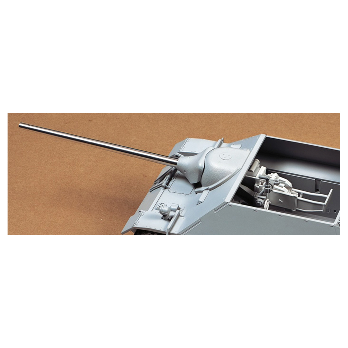ak-interactive-1-35-german-jagdpanzer-iv-70-lang-canna-metallica image 2
