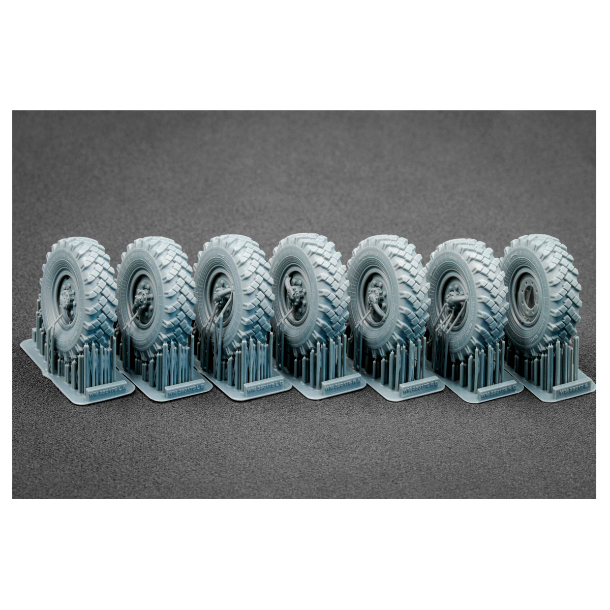 ak-interactive-zil-131-weighted-wheel-set-for-trumpeter-1-35-set-ruote-zavorrate image 2