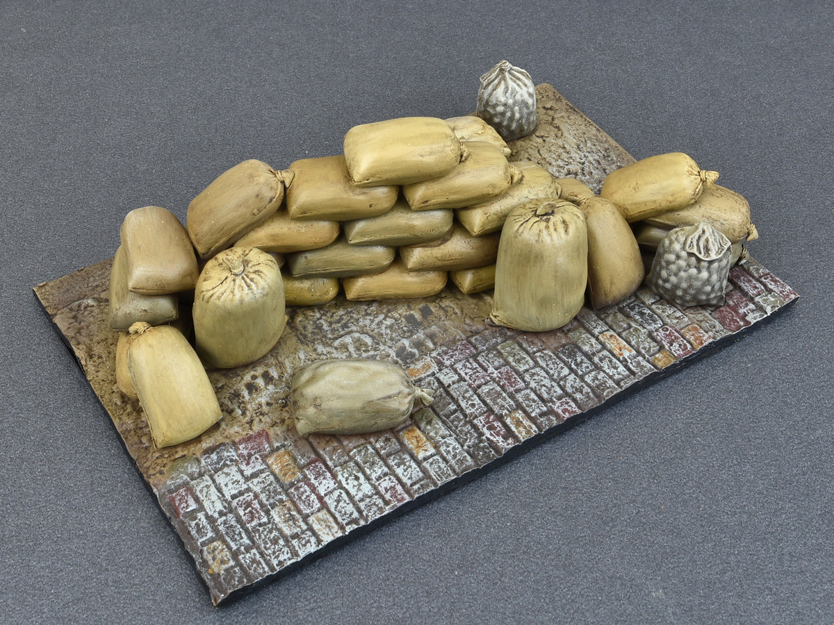 ak-interactive-1-35-hessian-bags-set-di-sacchi-in-iuta-per-diorami image 4