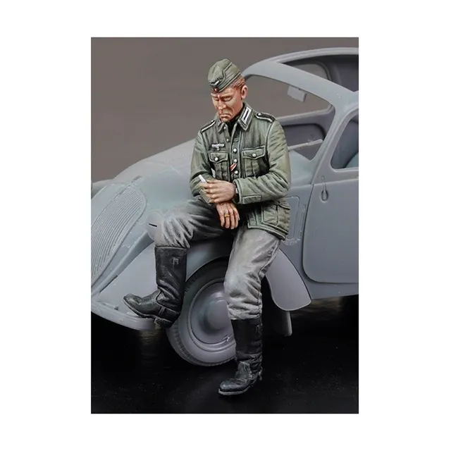 ak-interactive-citroen-german-driver-wwii-1-35 image 1