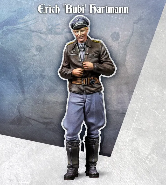 scale75-erich-bubi-hartmann-1-35-warfront-figura-pilota-luftwaffe-in-resina image 1