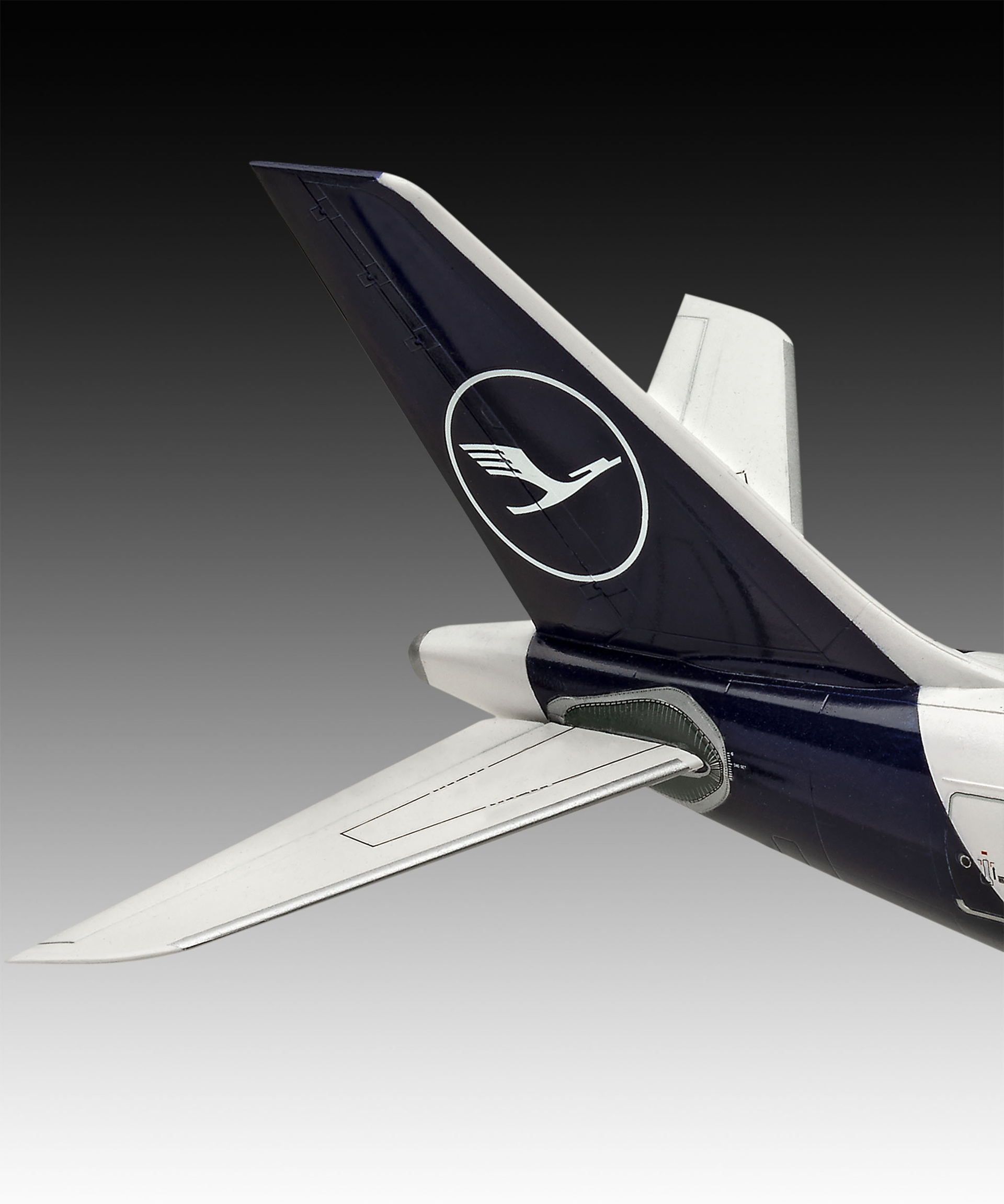ak-interactive-airbus-a330-300-lufthansa-new-livery-1-144-kit-aereo image 5