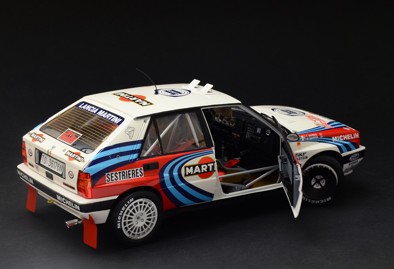ak-interactive-1-12-lancia-delta-hf-integrale image 7