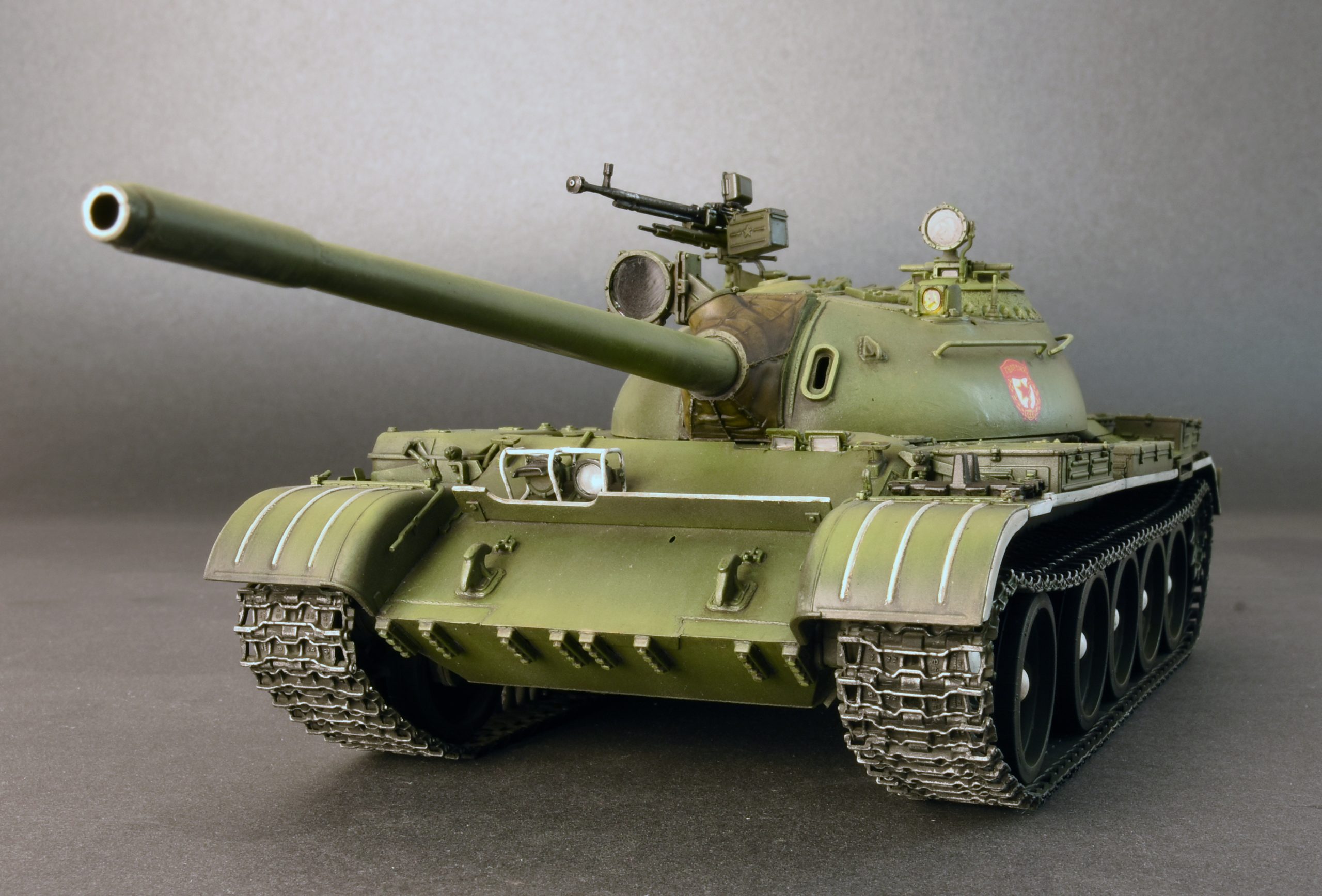 ak-interactive-1-35-t-54b-early-production-kit-modellismo-carro-armato-sovietico image 8