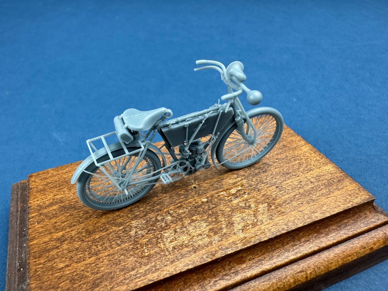 ak-interactive-french-motorcycle-model-p-type-c-1903-2hp-kit-di-modellismo-1-32 image 3