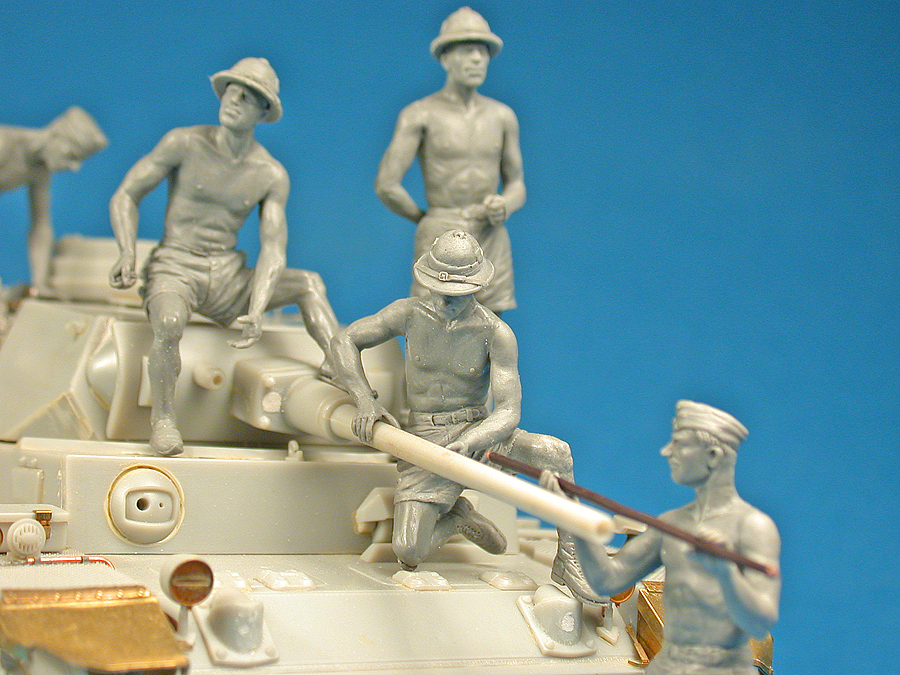 ak-interactive-1-35-german-tank-crew-afrika-korps-special-edition-figure-modelli image 2