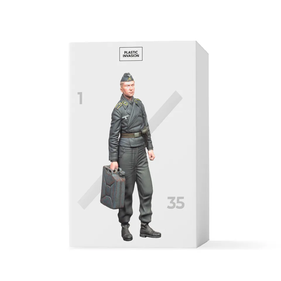 ak-interactive-wh-tanker-1-35-figura-da-modellismo image 1