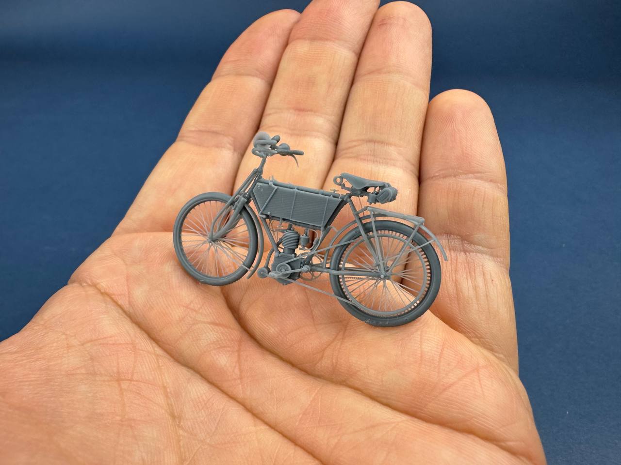 ak-interactive-french-motorcycle-model-p-type-c-1903-2hp-kit-di-modellismo-1-32 image 5