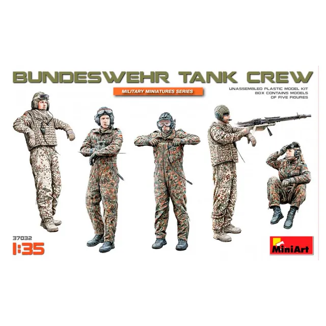 ak-interactive-1-35-bundeswehr-tank-crew-figure-in-plastica-da-costruire-e-dipin image 1
