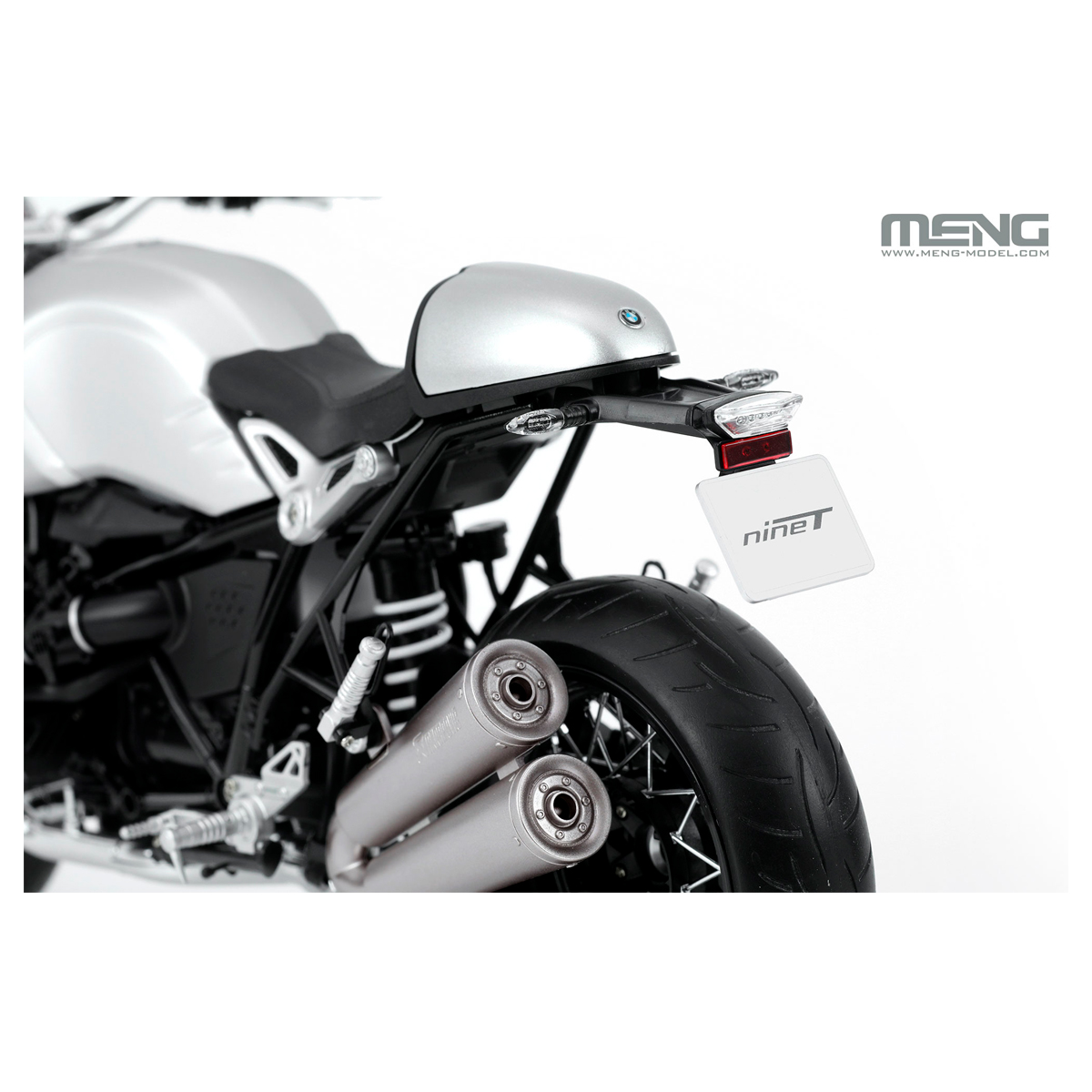 ak-interactive-1-9-bmw-r-ninet-option-719-aluminium-pre-colored-edition-kit-moto image 7