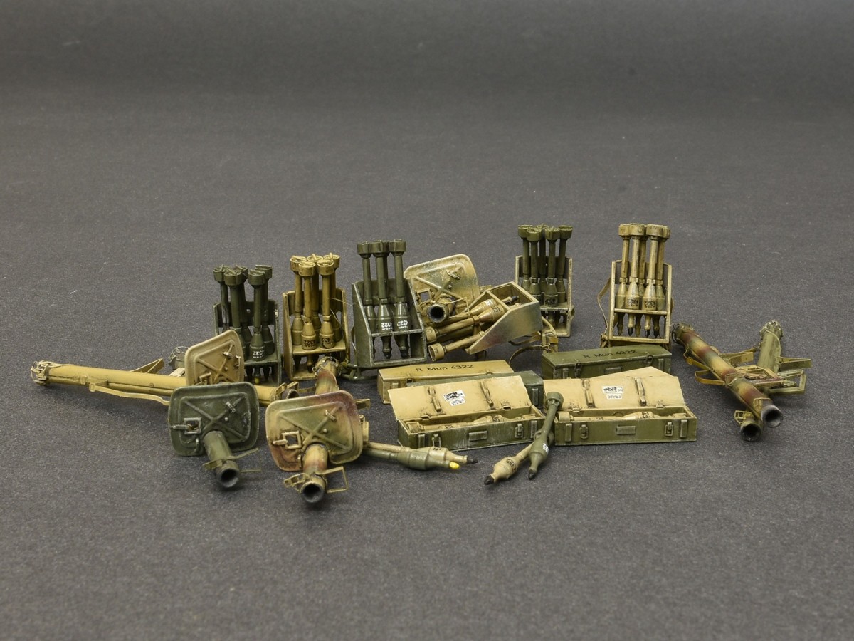 ak-interactive-1-35-panzerschreck-rpzb-54-ofenrohr-rpzb-43-set image 4