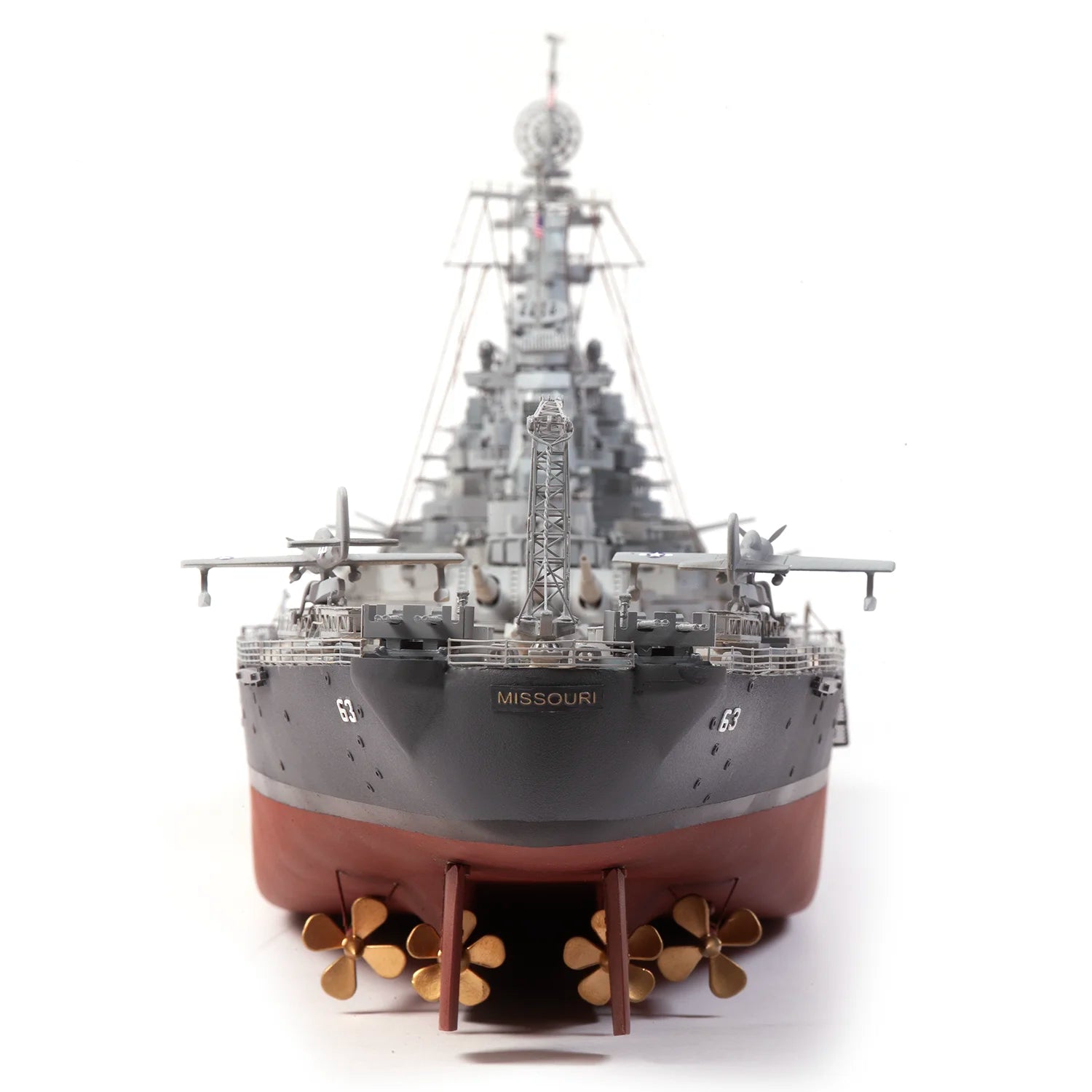 occre-nave-uss-missouri-bb-63-kit-modellismo-legno-e-metallo-1-200 image 8