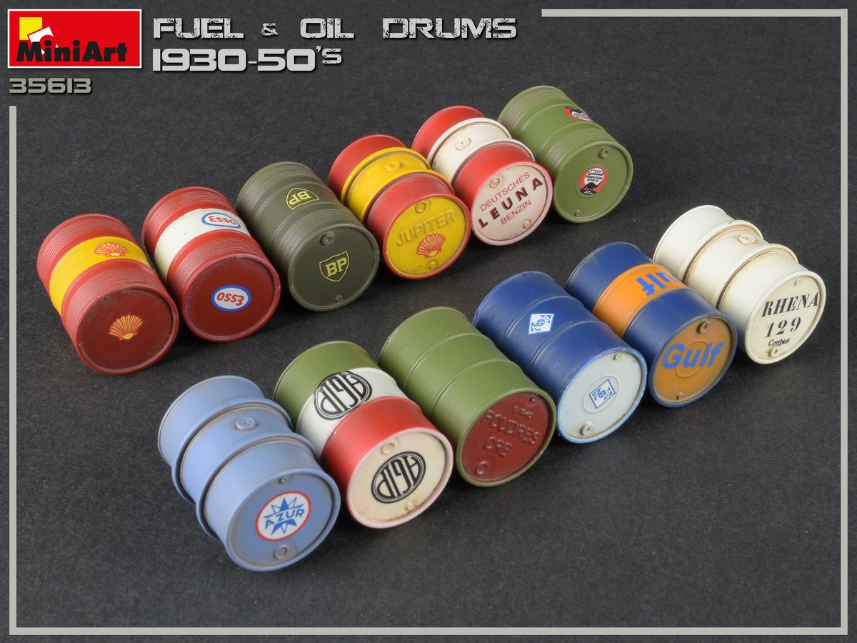 ak-interactive-1-35-fuel-oil-drums-1930-50s-kit-modellismo image 7