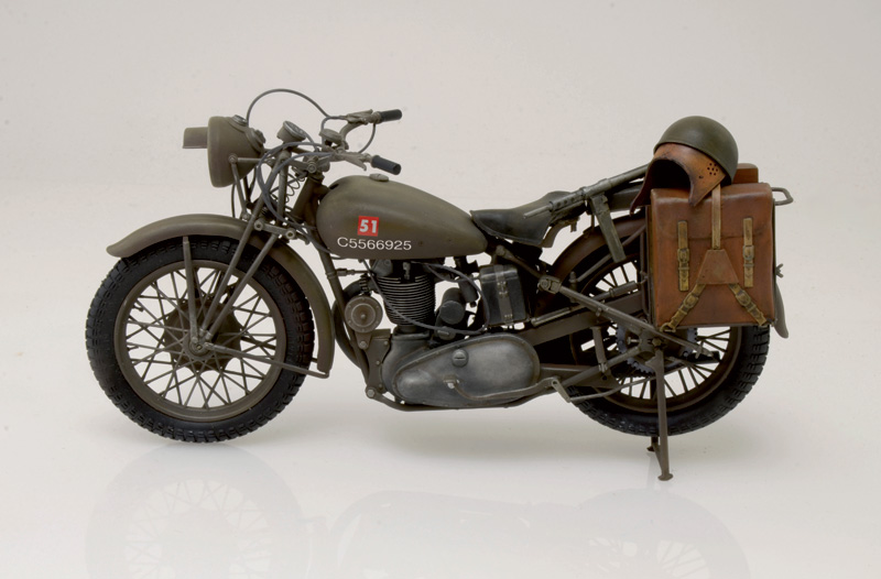 ak-interactive-1-9-triumph-3wh-wwii-motorcycle-kit-moto-militare image 4