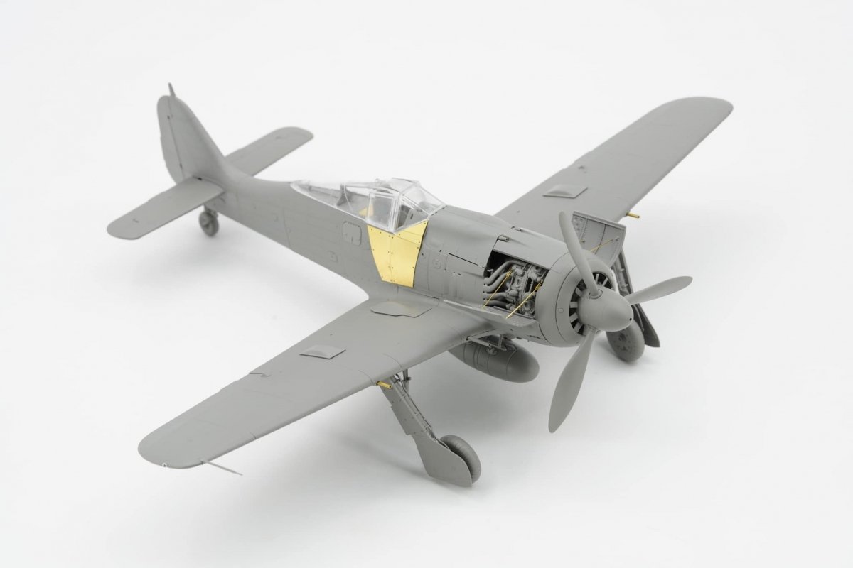 ak-interactive-1-35-focke-wulf-fw-190a-8-r2-6-7-8 image 4