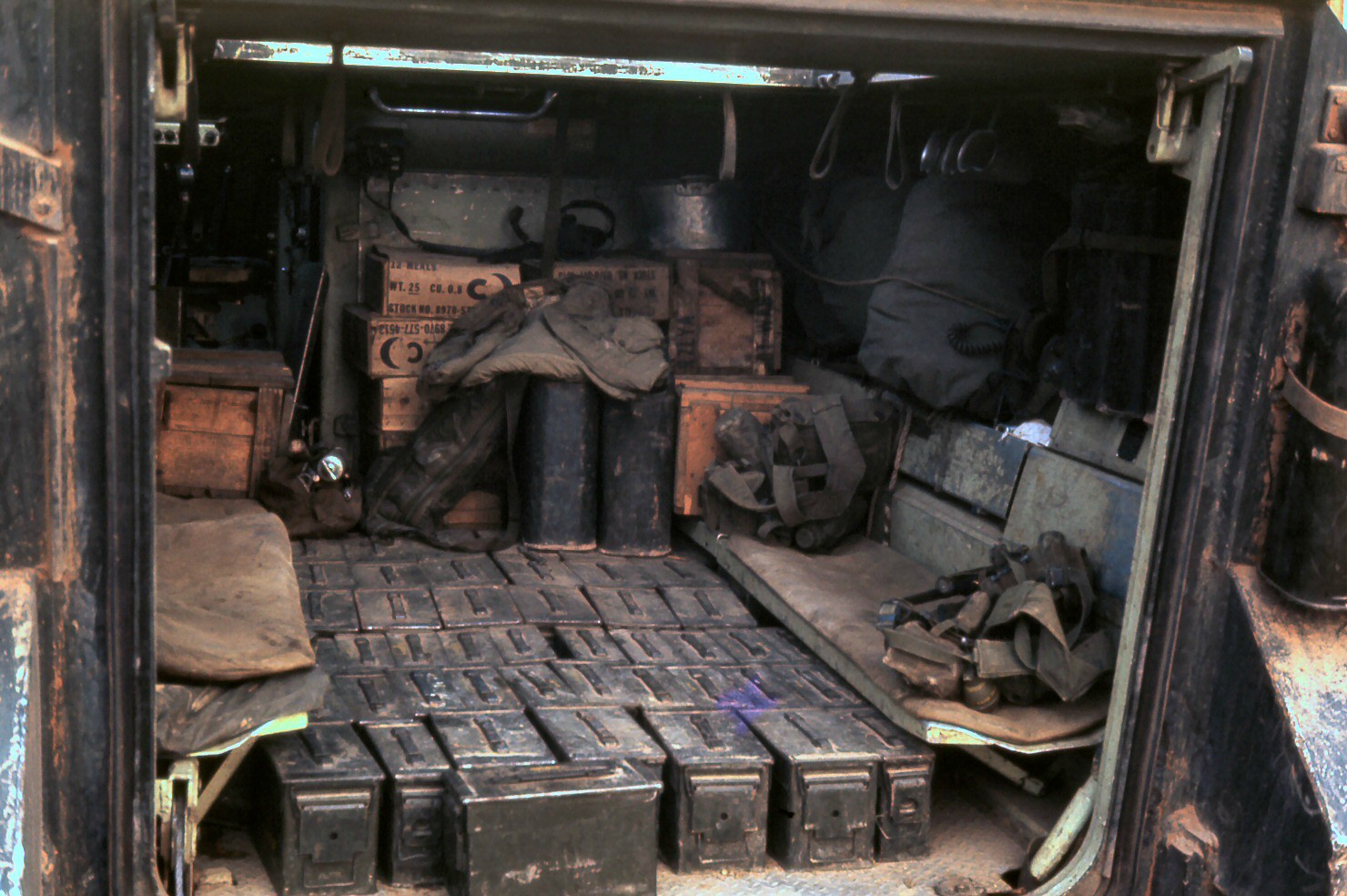ak-interactive-1-16-scale-30-cal-200-cartridges-metal-ammo-box-scatola-di-munizi image 4