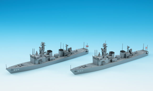 ak-interactive-1-700-jmsdf-de-229-230-abukuma-jintsu-modello-di-cacciatorpedinie image 2