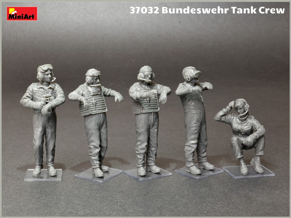 ak-interactive-1-35-bundeswehr-tank-crew-set-figure-carristi-tedeschi-moderni image 2