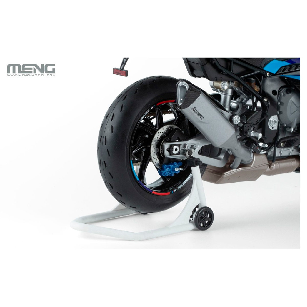 ak-interactive-1-9-bmw-m-1000-rr-pre-colored-edition-kit-modellismo image 8