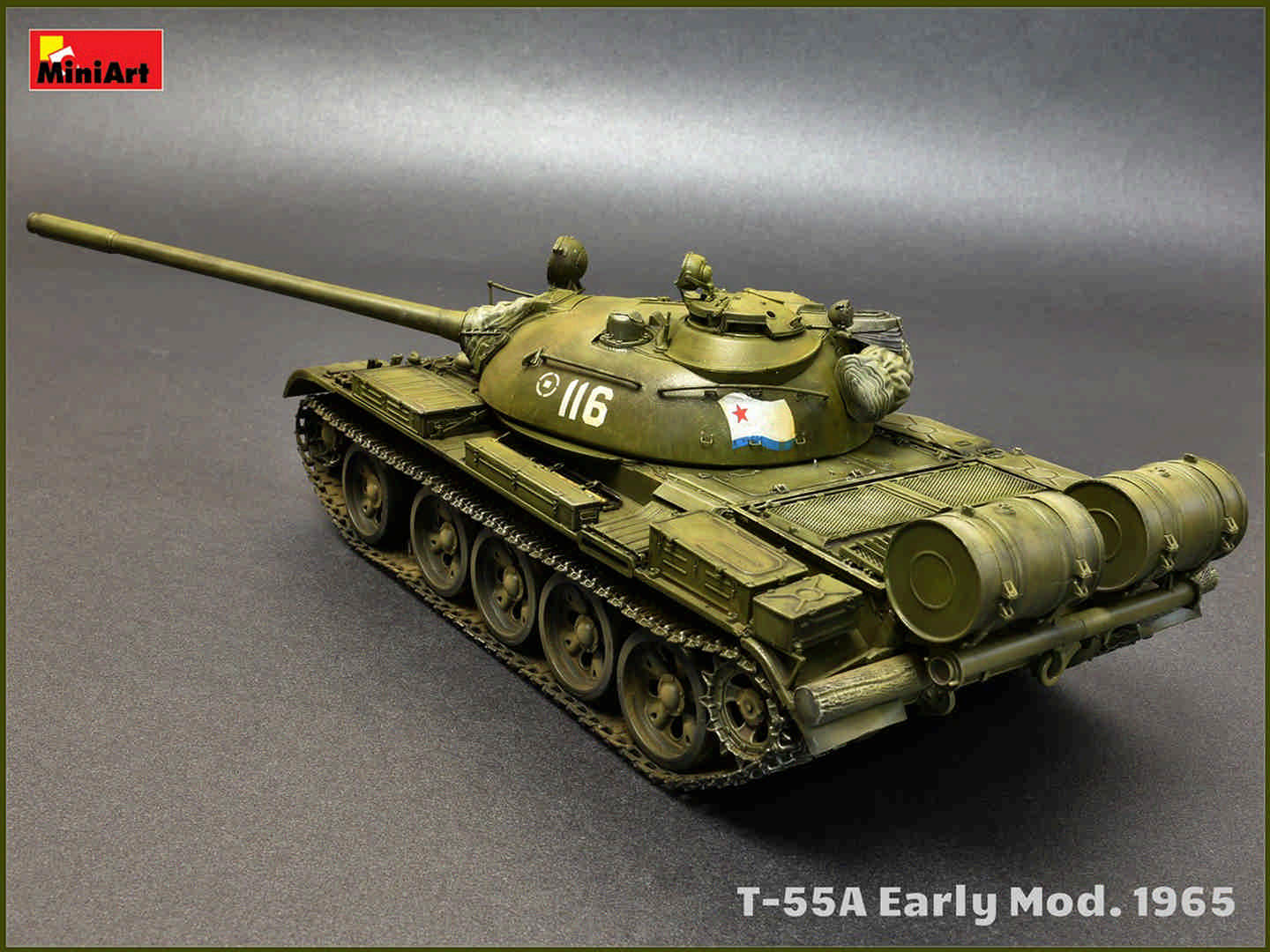 ak-interactive-1-35-t-55a-early-mod-1965-kit-carro-armato image 8