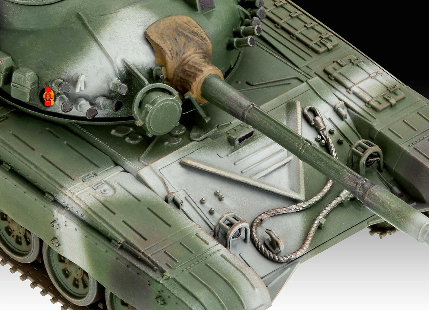 ak-interactive-t-72-m1-1-72-kit-carro-armato image 5