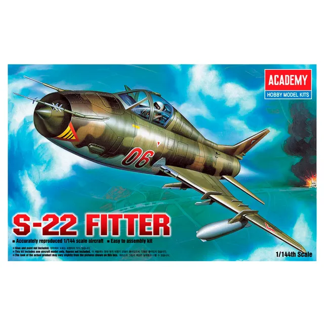 ak-interactive-1-144-su-22-fitter-modello-da-costruire-e-dipingere image 1