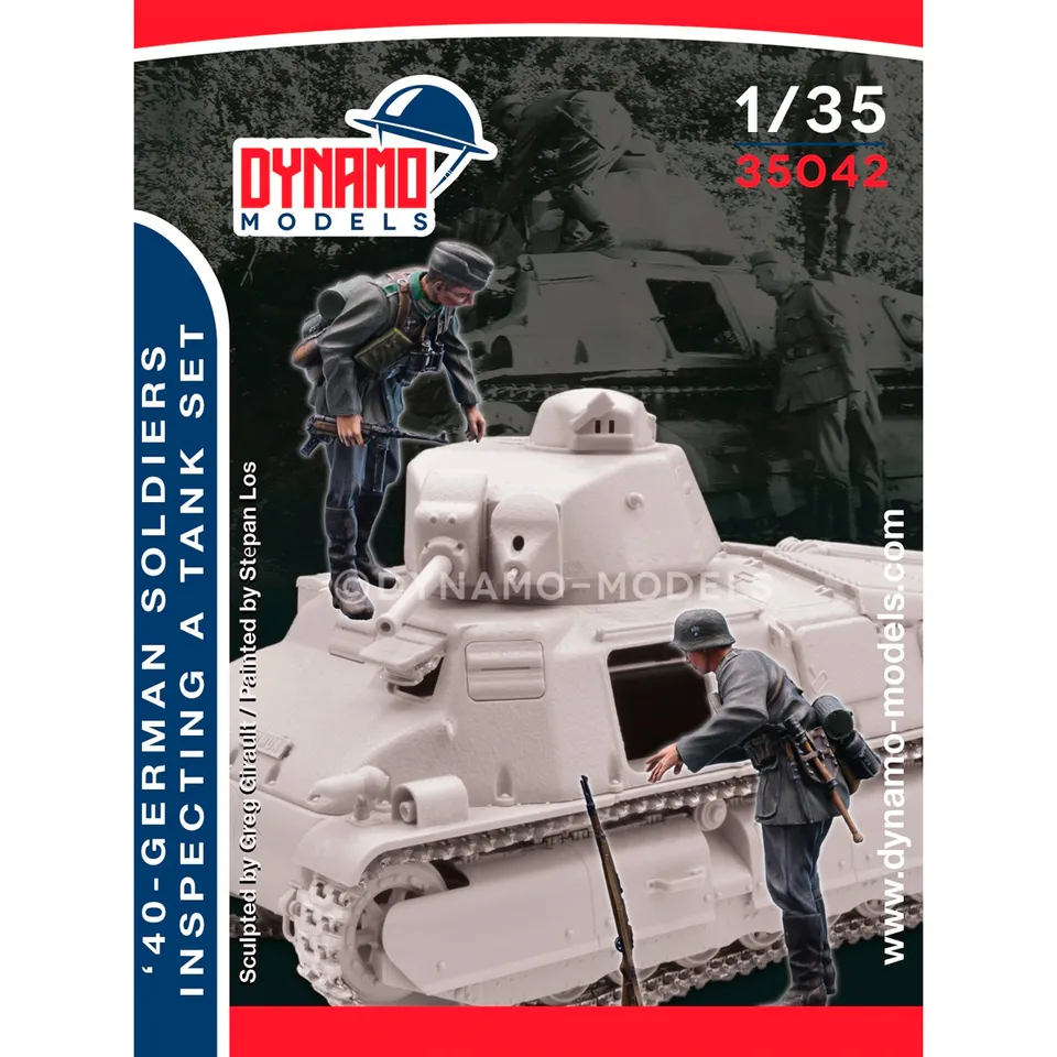 ak-interactive-1-35-40-german-infantry-inspecting-a-tank-set-figure-in-scala-1-3 image 1