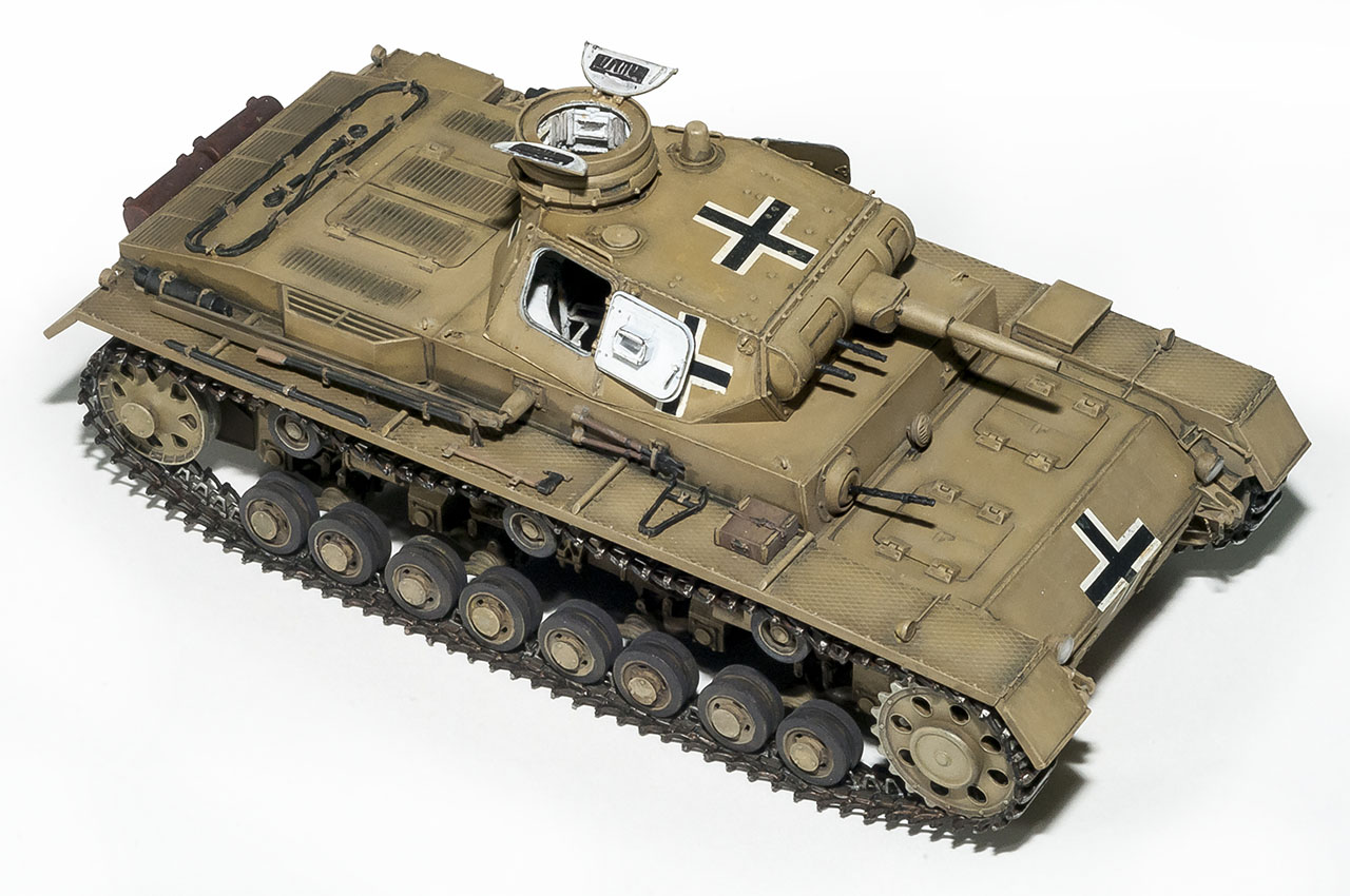 ak-interactive-1-35-land-utility-tractor-standard-n-mod-1935-kit-trattore image 8