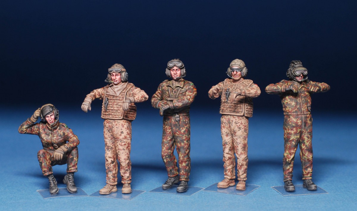 ak-interactive-1-35-bundeswehr-tank-crew-set-figure-carristi-tedeschi-moderni image 6