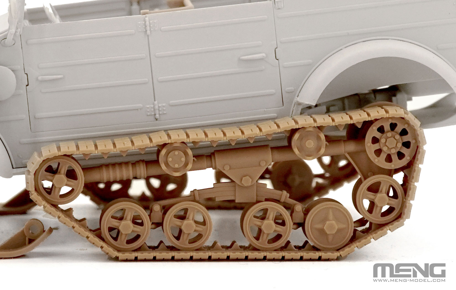 ak-interactive-1-35-german-pkw-k1-kubelwagen-type-155-half-track-kit-veicolo-mil image 7