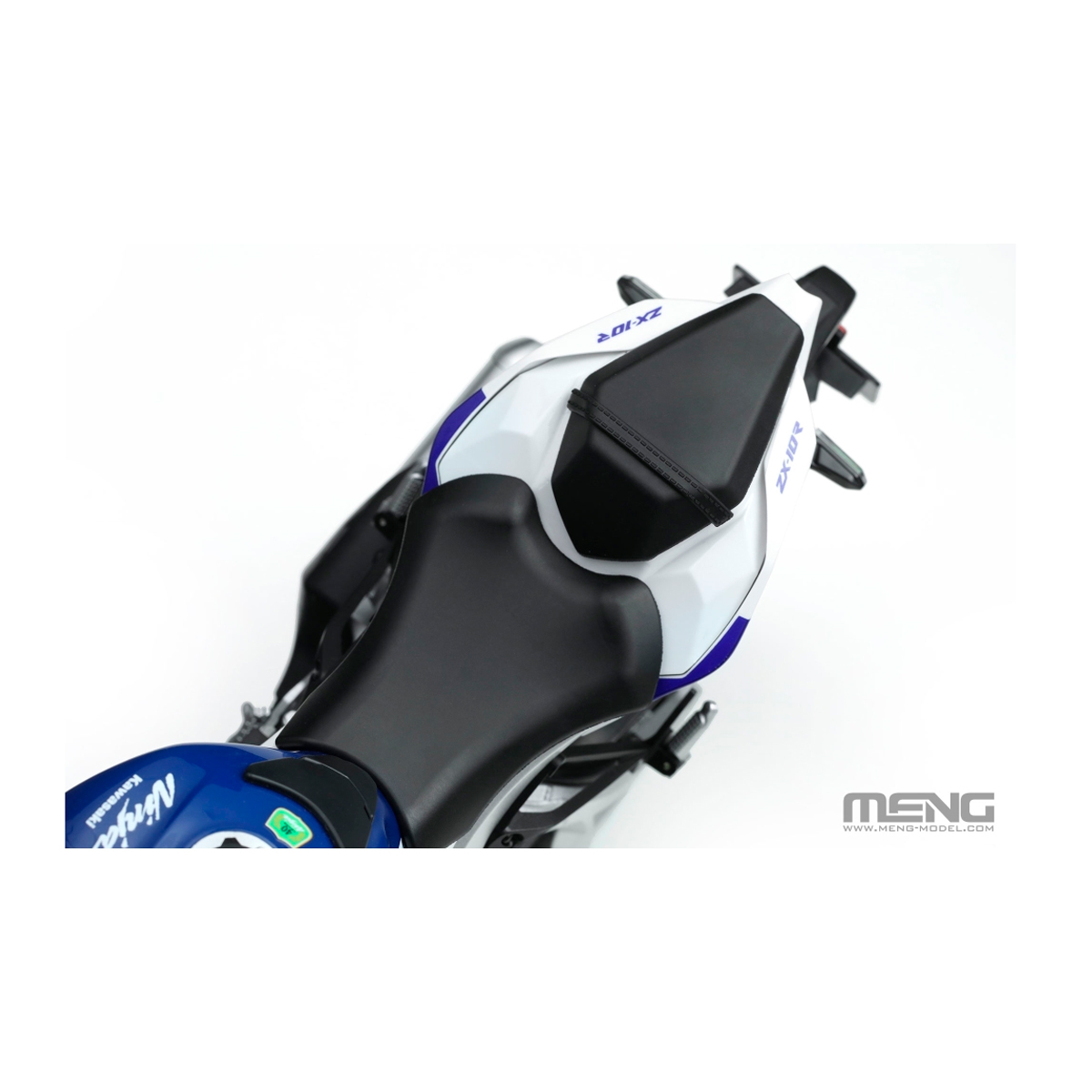 ak-interactive-1-9-kawasaki-zx-10r-pre-colored-edition-kit-moto-di-grande-scala image 8