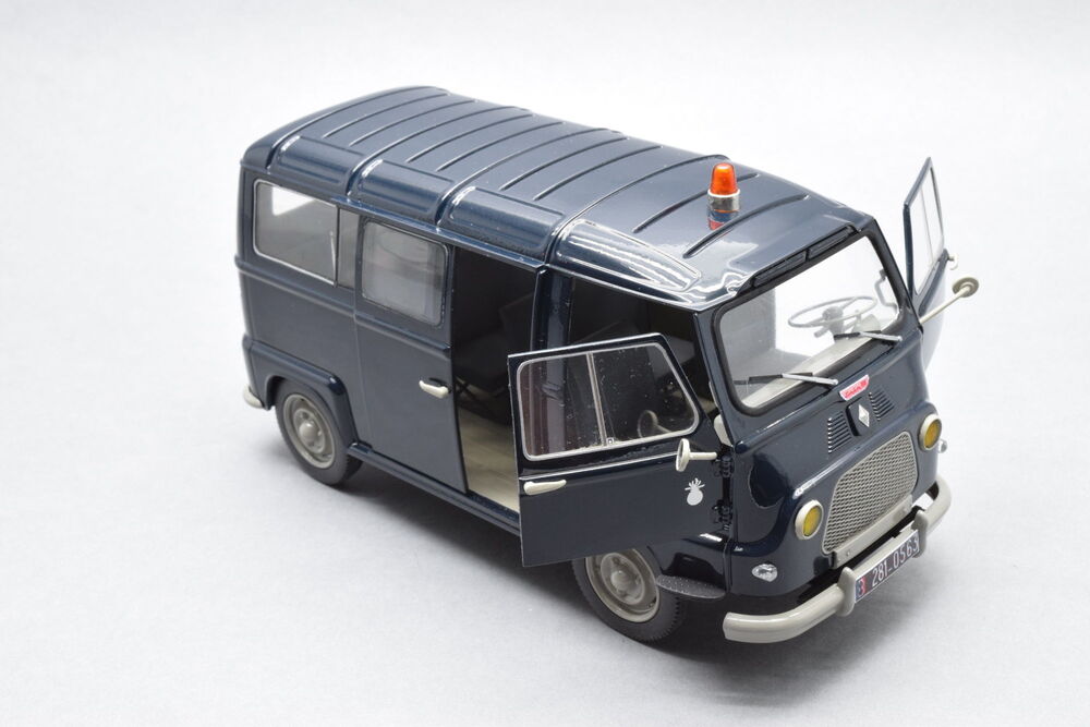 ak-interactive-renault-estafette-gendarmerie-new-mould-scala-1-24 image 5