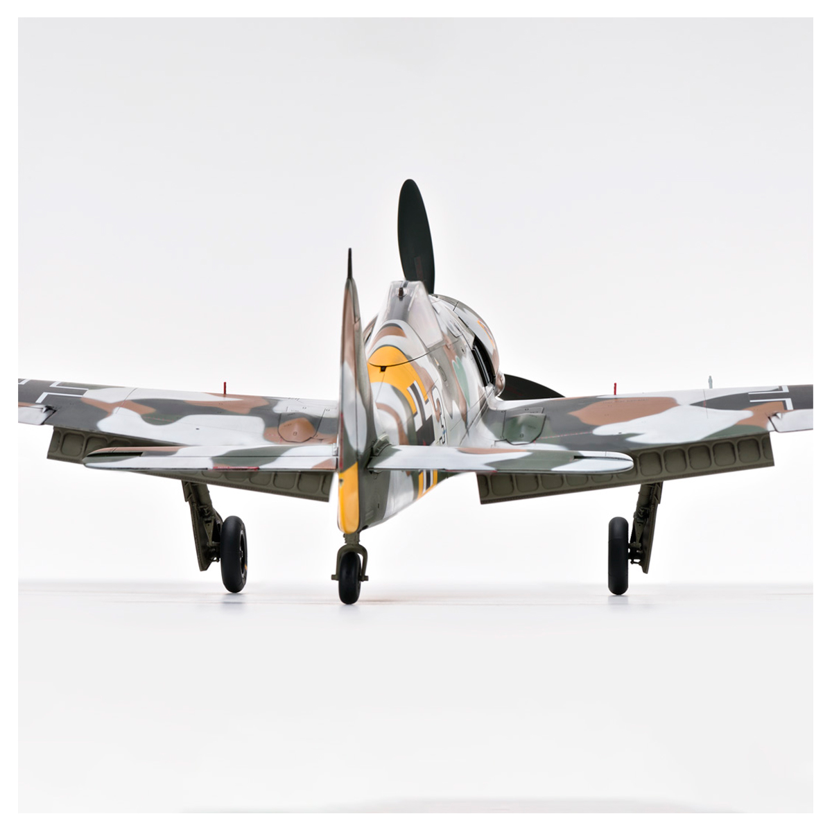ak-interactive-1-32-focke-wulf-fw-190-a-4-kit-aereo-modellismo image 7