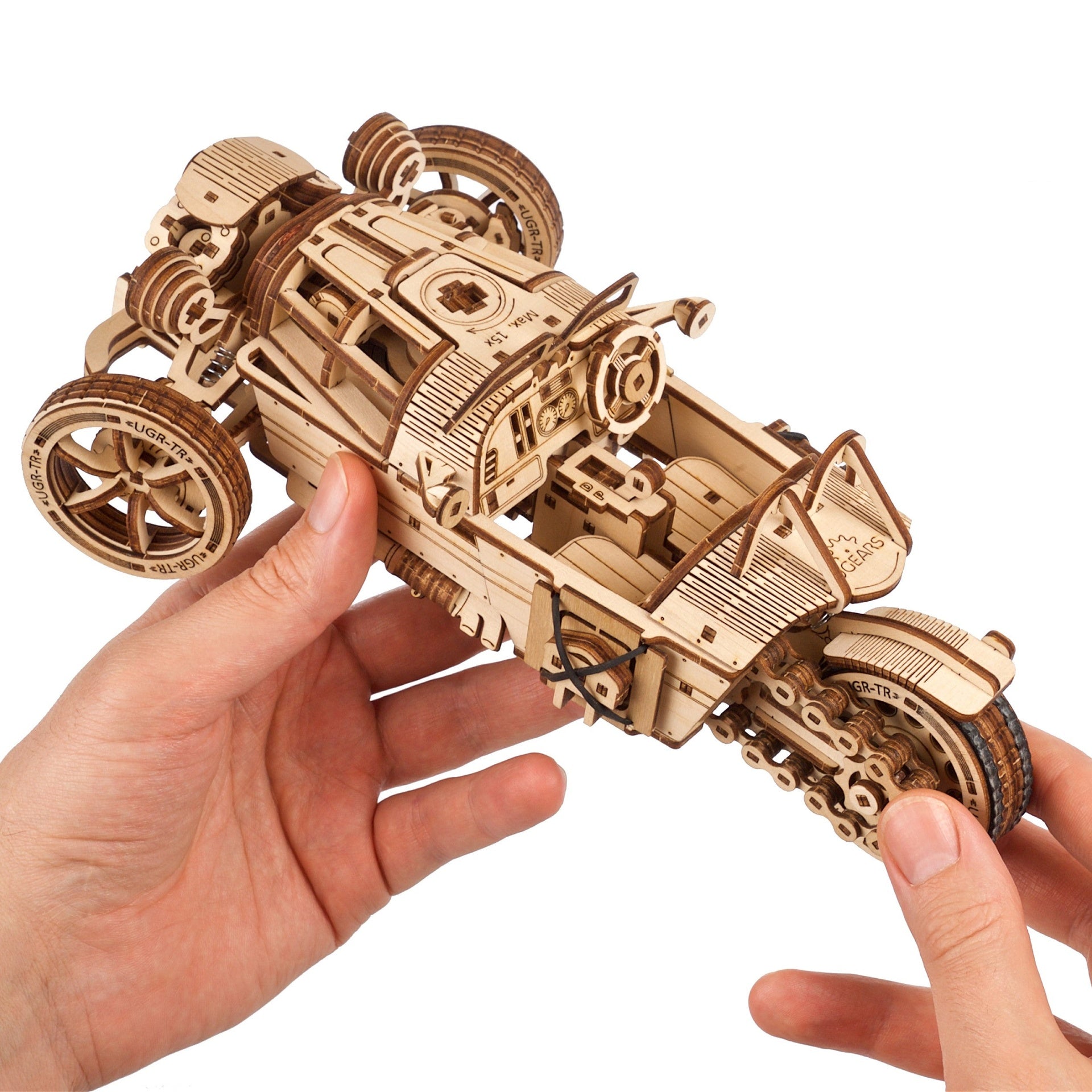 ugears-three-wheeler-ugr-s-kit-di-modellismo-in-legno-3d-moto-a-tre-ruote image 4