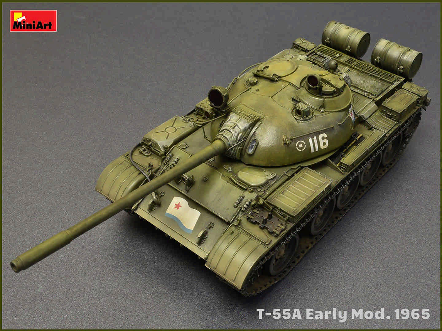 ak-interactive-1-35-t-55a-early-mod-1965-kit-carro-armato image 3
