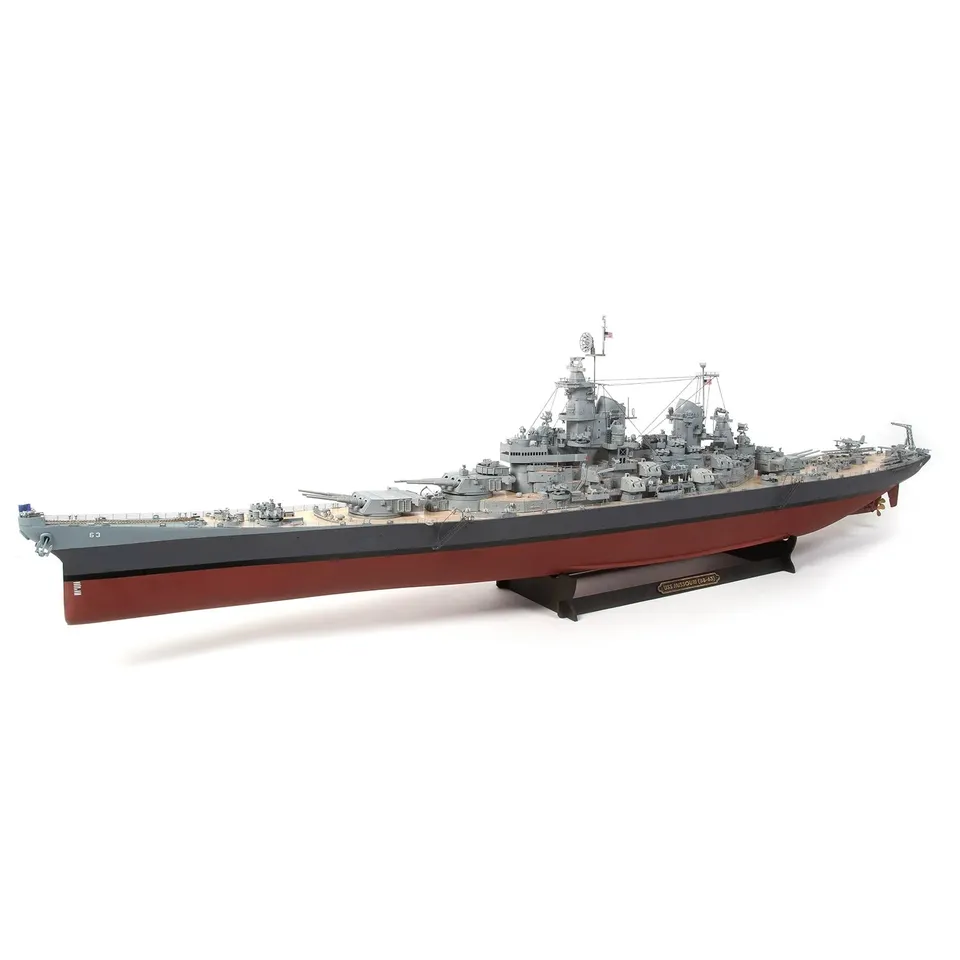 occre-nave-uss-missouri-bb-63-kit-modellismo-legno-e-metallo-1-200 image 1