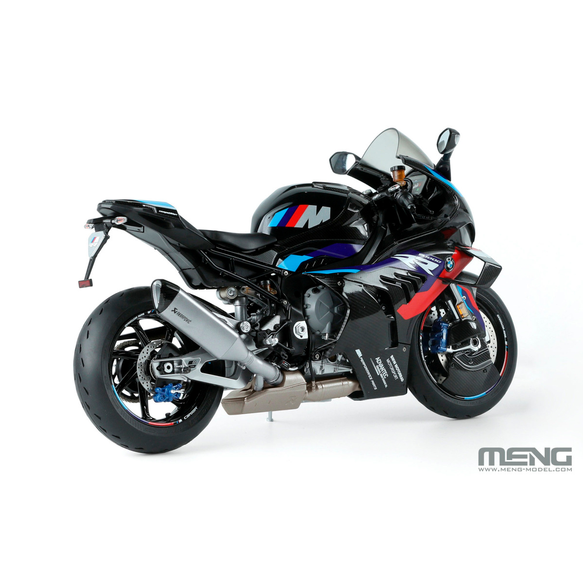 ak-interactive-1-9-bmw-m-1000-rr-pre-colored-edition-kit-modellismo image 3