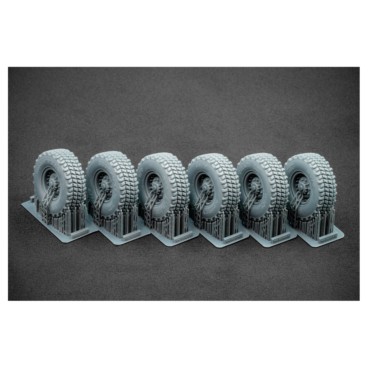 ak-interactive-himars-v2-weighted-wheel-set-1-35-set-ruote-ponderate-per-modelli image 2