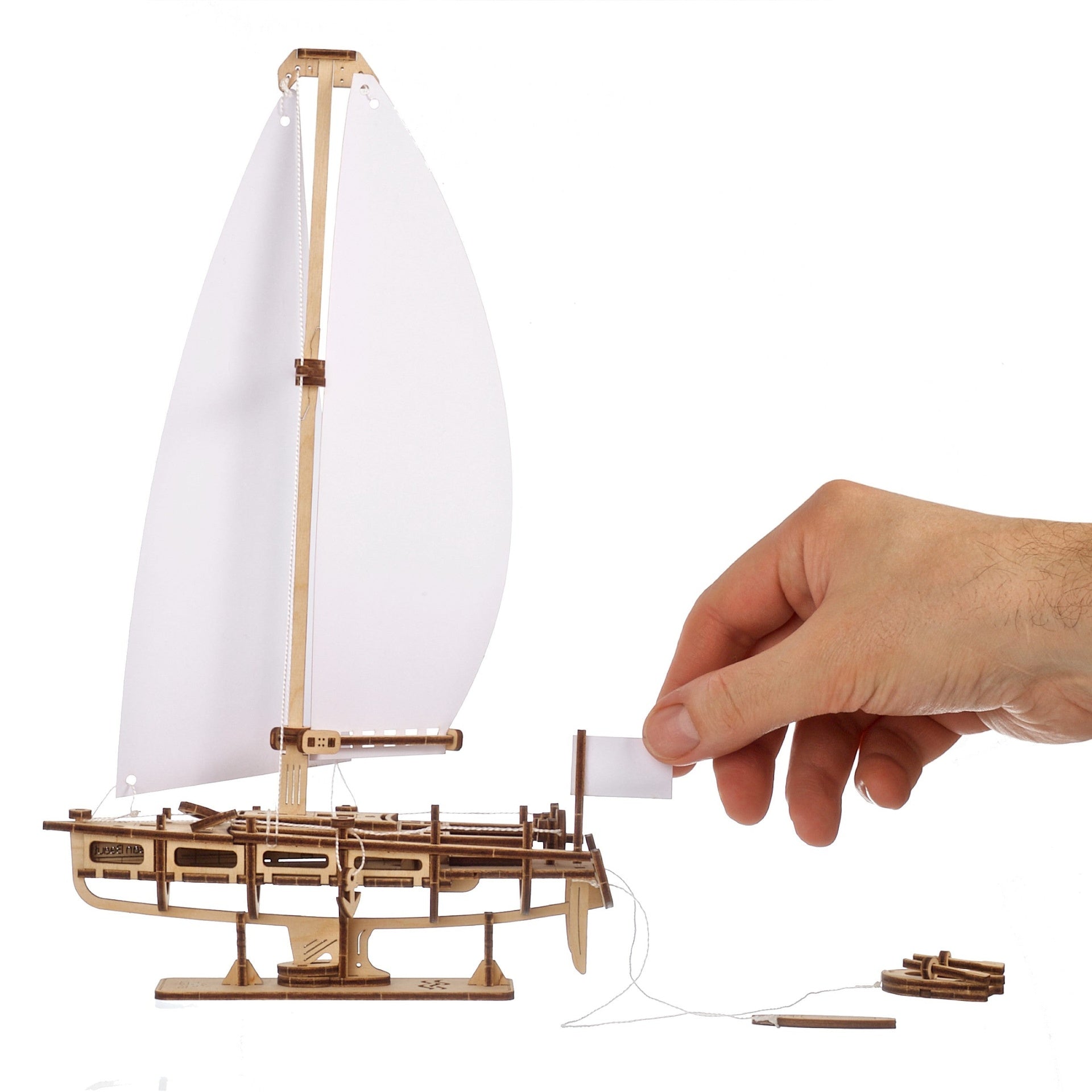 ugears-ocean-beauty-yacht-kit-modellismo-barca-a-vela-in-legno-u-mini image 4
