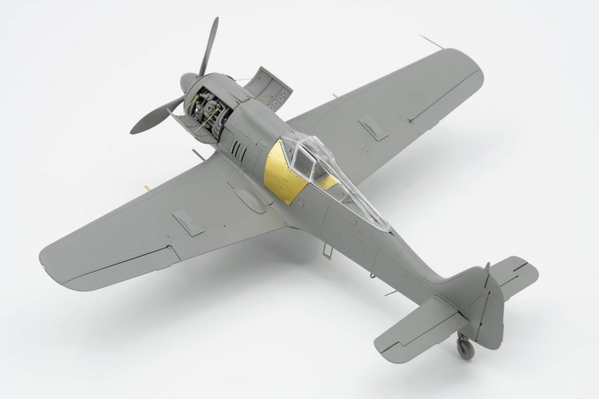 ak-interactive-1-35-focke-wulf-fw-190a-8-r2-6-7-8 image 3