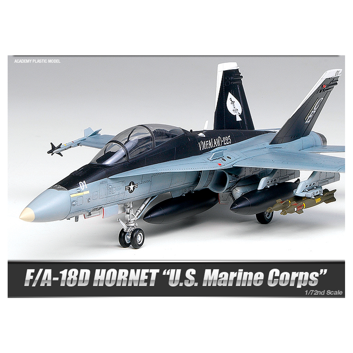 ak-interactive-1-72-f-a-18d-hornet-kit-modellismo-scala-1-72 image 2