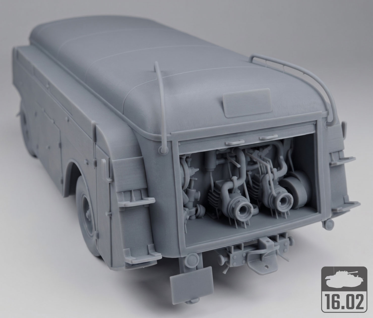 ak-interactive-flugbetriebsstoff-kesselwagen-anh-nger-sd-ah-454-1-35-kit-di-mode image 6