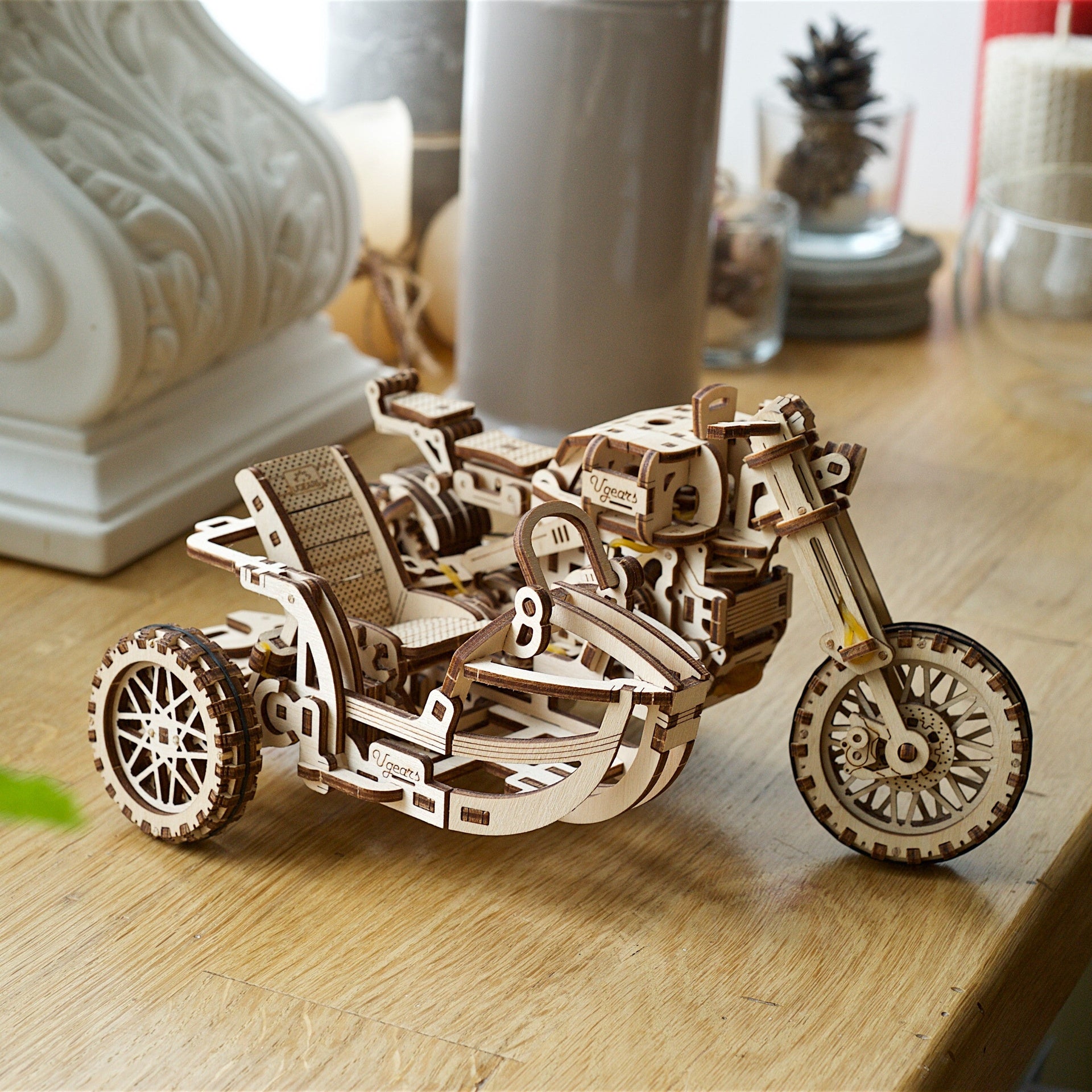 ugears-scrambler-ugr-10-moto-con-sidecar-kit-modellismo-in-legno image 8