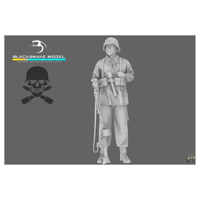 ak-interactive-german-waffen-soldier-14-figura-1-35 image 1