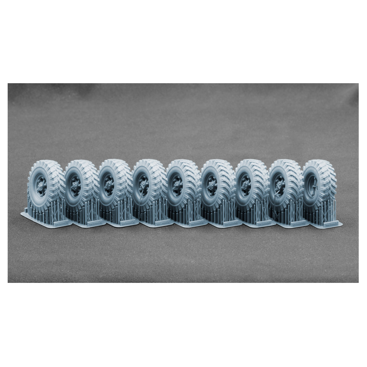 ak-interactive-chmzap-5247g-semi-trailer-ordinary-wheel-set-1-35 image 2