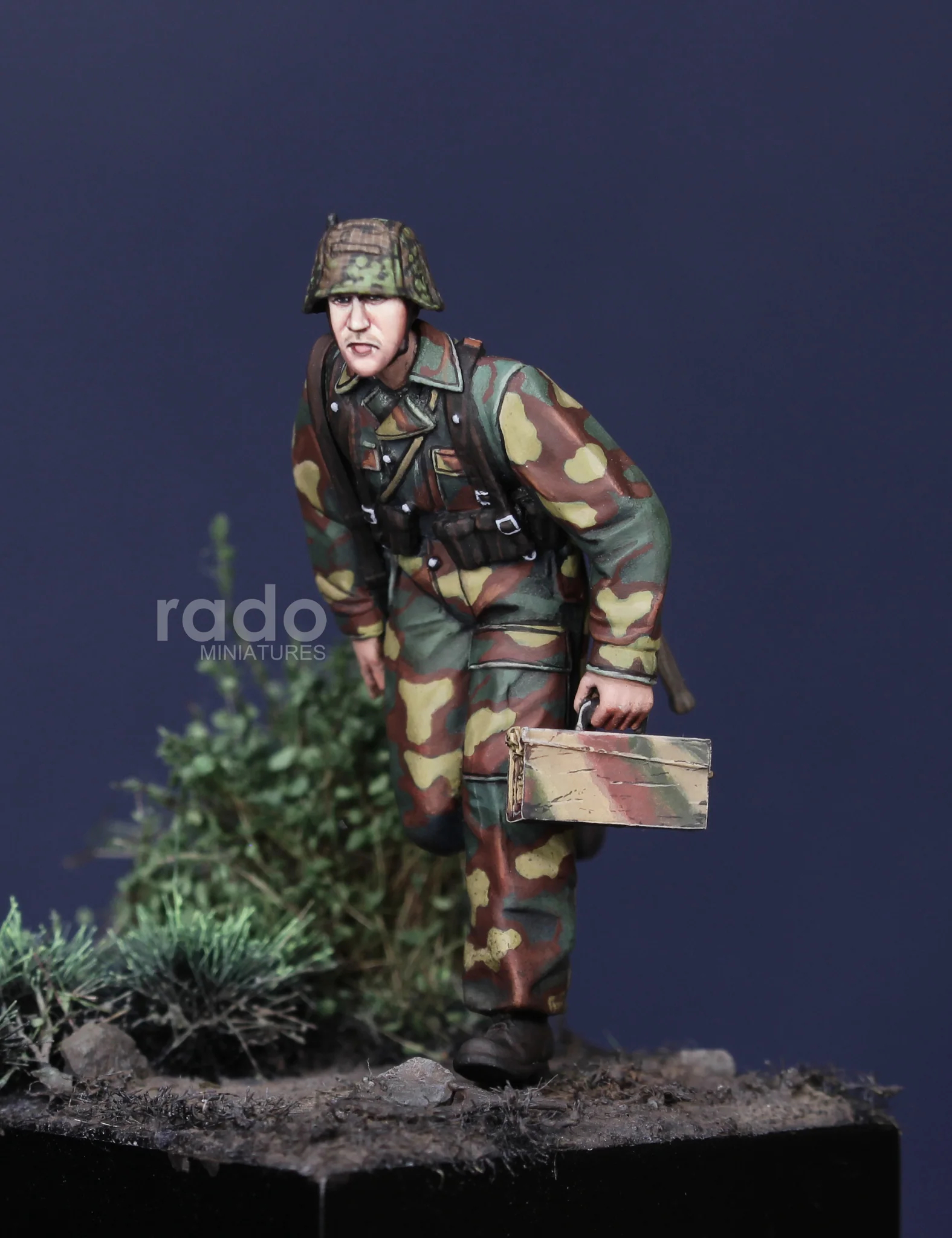 ak-interactive-w-ss-schutze-con-kar98k-normandy-1944-1-35-figurino-da-dipingere image 5