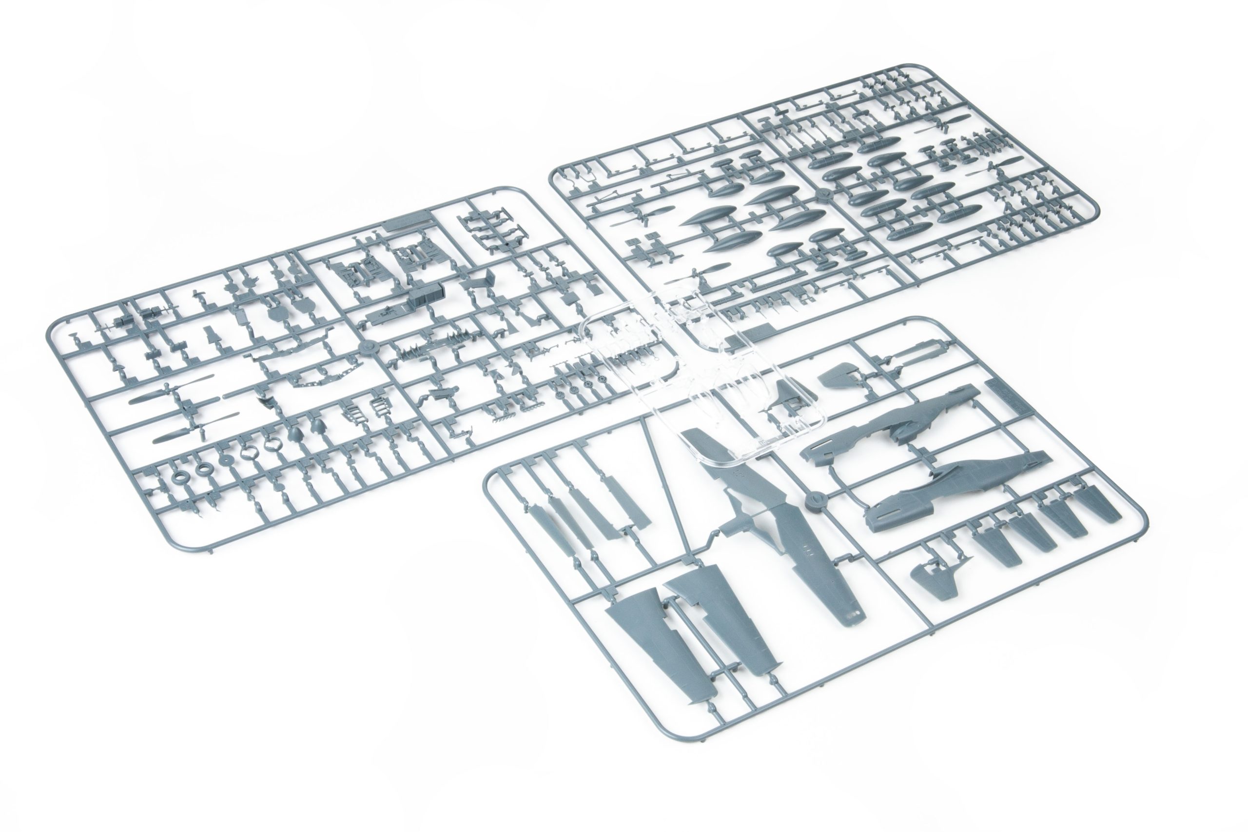 ak-interactive-p-51d-mustang-kit-modellismo-aereo-1-72 image 4