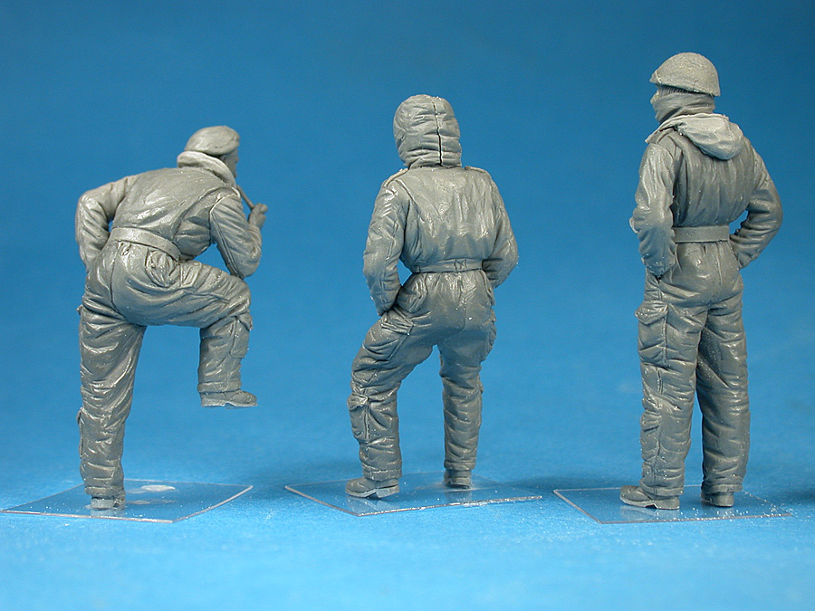 ak-interactive-1-35-british-tank-crew-winter-uniform-equipaggio-carristi-britann image 6
